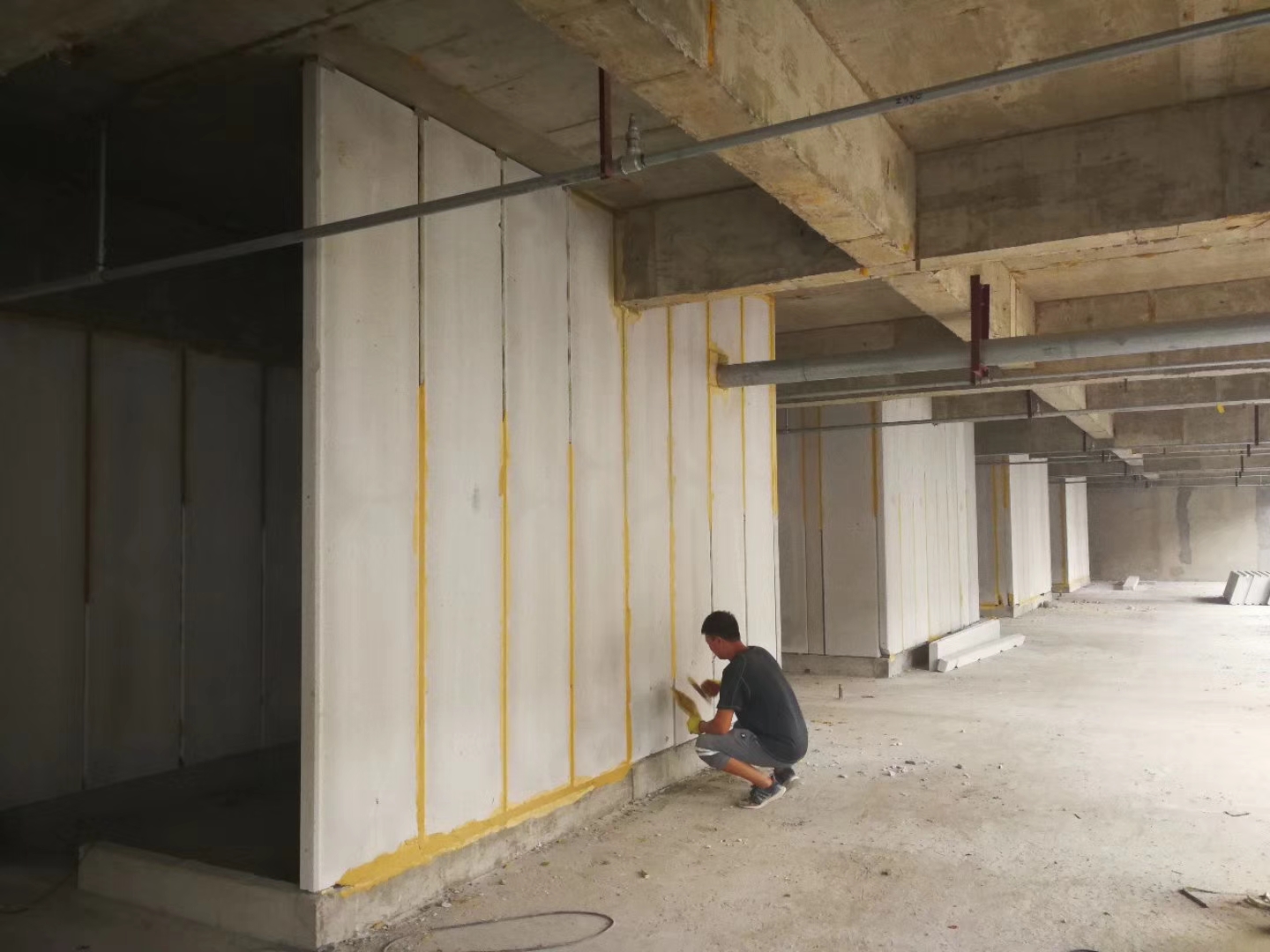 滨州无机发泡轻骨料混凝土隔墙板施工技术性能研究